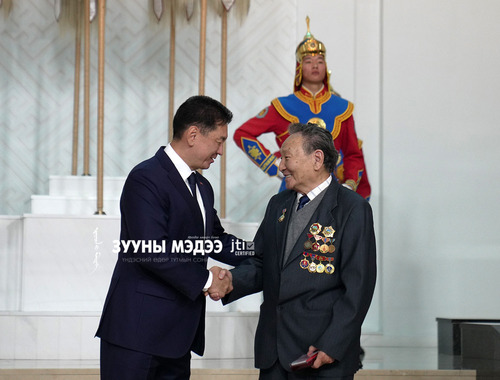 Кино урлаг үүсэж хөгжсөний 90 жилийн ойг тохиолдуулан төрийн дээд цол олголоо